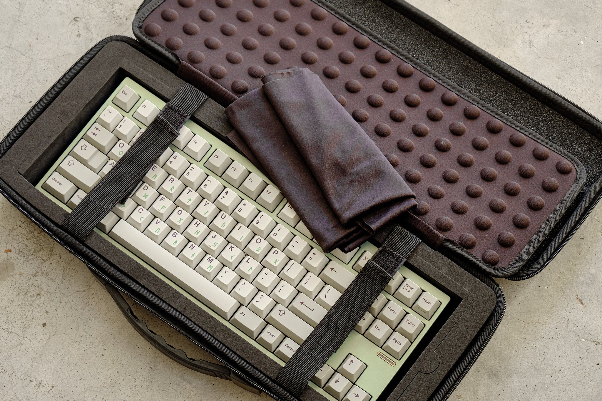 キーボードキャリングケース